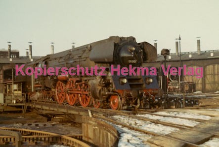 Hamburg Eisenbahn - Bahnbetriebswerk Altona - Lok 01 507 - Bild 2