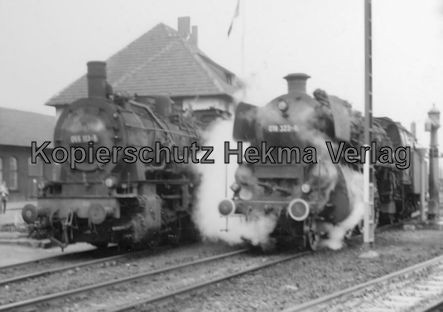 Rheingoldzug von Düsseldorf nach Arnheim - BW Neuß (Rhein) - Lok 055 113-8 und Lok 018 323-6