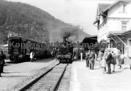 Künzelsau Eisenbahn - Bahnhof Künzelsau - Lok 038 499-0