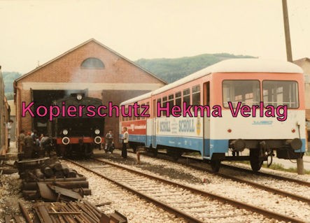 Tälestalbahn Nürtingen-Neuffen- Sofazügle - Bahnhof Neuffen - Lokschuppen und Lok 11