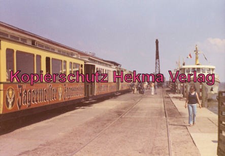 Borkum Inselbahn - Zug am Hafen