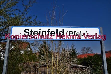 Steinfeld (Pfalz) Eisenbahn - Bahnhaltepunkt - Bahnhofsschild