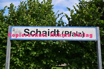 Schaidt (Pfalz) Eisenbahn - Schaidt Bahnhaltepunkt - Bahnhofschild