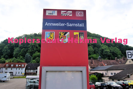 Annweiler-Sarnstall - Bahnhaltepunkt Bahnhofsschild