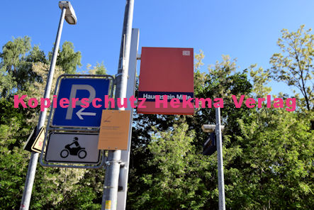 Hauenstein Mitte - Eisenbahn - Bahnhaltepunkt Bahnhofsschild