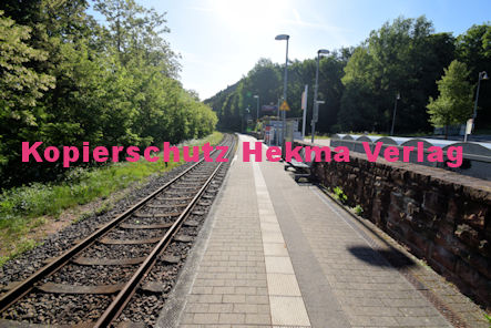 Hauenstein Mitte - Eisenbahn - Bahnhaltepunkt Bahnsteig