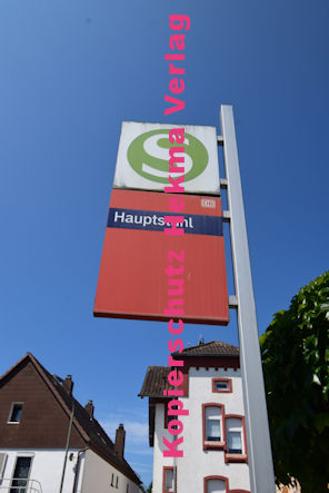 Hauptstuhl Eisenbahn - Bahnhaltepunkt - Bahnhofsschild