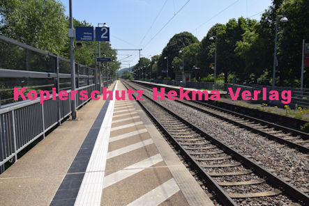 Hauptstuhl Eisenbahn - Bahnhaltepunkt - Bahnsteig