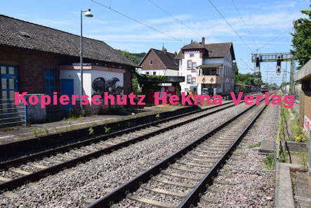 Hauptstuhl Eisenbahn - Bahnhaltepunkt - Bahnsteig