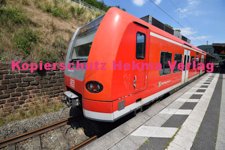 Lambrecht - Bahnhof - S 1 Wagen 425 721-8
