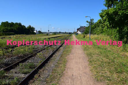 Lauterbourg (Frankreich) Eisenbahn - Bahnhof - Bahnsteig