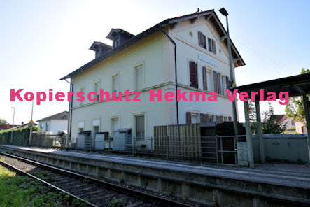 Neuburg (Rhein) Eisenbahn - Bahnhaltepunkt - Bahnhofsgebäude
