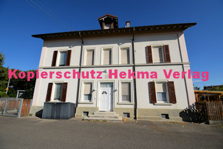 Neuburg (Rhein) Eisenbahn - Bahnhaltepunkt - Bahnhofsgebäude