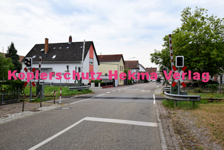 Barbelroth (Pfalz) Eisenbahn - Bahnhaltepunkt Barbelroth - Bahnübergang