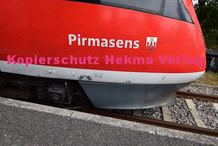 Barbelroth (Pfalz) Eisenbahn - Bahnhaltepunkt Barbelroth - RB 54 Wagen 643 510 Pirmasens