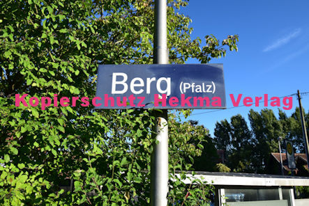 Berg (Pfalz) Eisenbahn - Bahnhaltepunkt - Bahnhofsschild