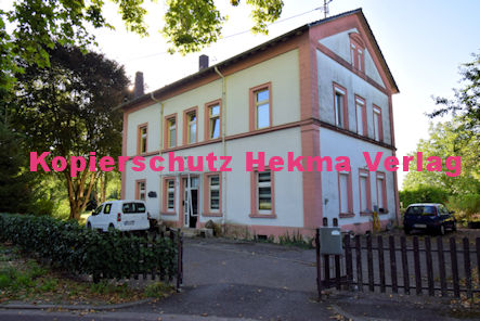 Berg (Pfalz) Eisenbahn - Bahnhaltepunkt - Bahnhofsgebäude