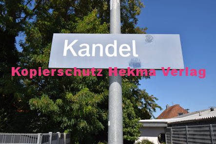 Eisenbahn Kandel (Pfalz) - Kandel Bahnhof - Bahnhofsschild