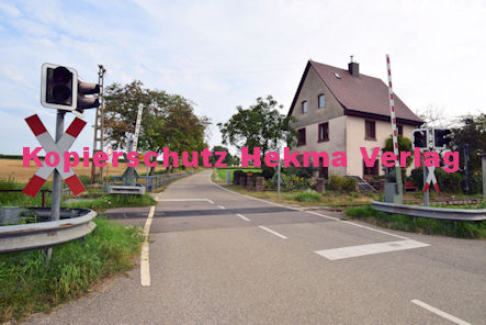 Kapellen-Drusweiler (Pfalz) Eisenbahn - Bahnhaltepunkt Kapellen-Drusweiler - Bahnübergang