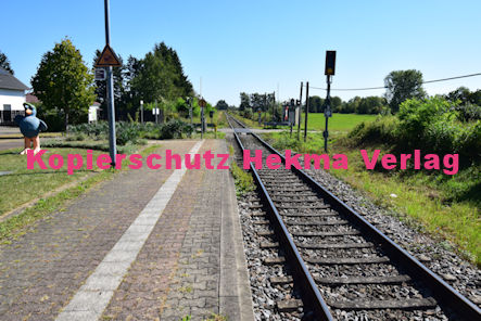 Kapsweyer (Pfalz) Eisenbahn - Bahnhaltepunkt Kapsweyer - Bahnsteig
