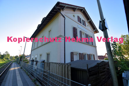 Neuburg (Rhein) Eisenbahn - Bahnhaltepunkt - Bahnhofsgebäude