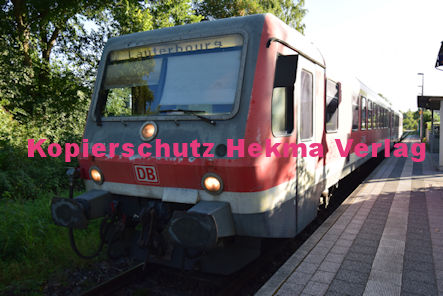 Neuburg (Rhein) Eisenbahn - Bahnhaltepunkt - RB 52 Wagen 928 453