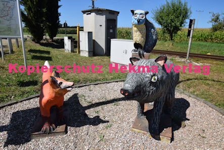 Schaidt (Pfalz) Eisenbahn - Schaidt Bahnhaltepunkt - Figuren Wildschwein, Fuchs, Eule