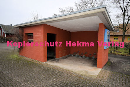 Kapsweyer (Pfalz) Eisenbahn - Bahnhaltepunkt Kapsweyer - Wartehäuschen