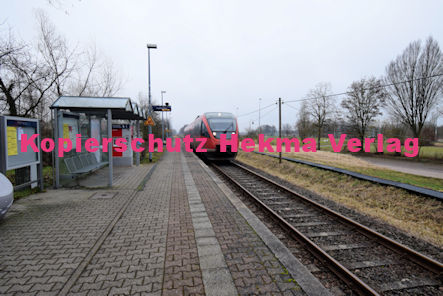 Steinfeld (Pfalz) Eisenbahn - Steinfeld Bahnhaltepunkt - RB53 Wagen 643 512 Winden