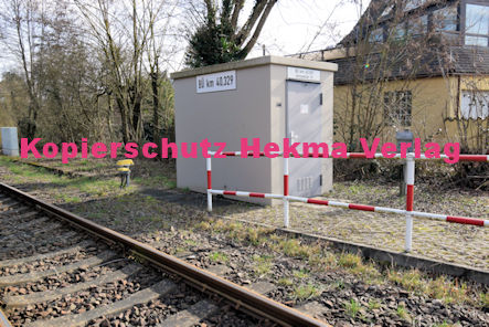 Annweiler am Trifels Eisenbahn - Annweiler Bahnübergang BÜ 40,329 Annweiler III - August Bebel Straße