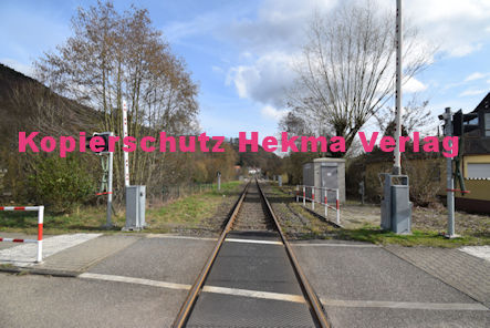 Annweiler am Trifels Eisenbahn - Annweiler Bahnübergang BÜ 40,329 Annweiler III - August Bebel Straße