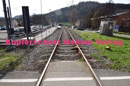 Annweiler-Sarnstall Eisenbahn - Annweiler-Sarnstall Bahnübergang 442 BÜ 41,9 - Wasgau Straße