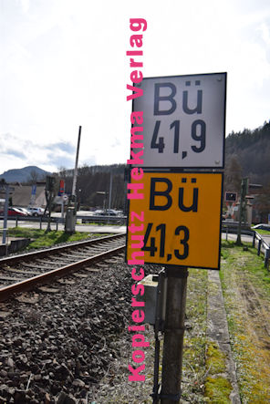 Annweiler-Sarnstall Eisenbahn - Annweiler-Sarnstall Bahnübergang 442 BÜ 41,9 - Wasgau Straße