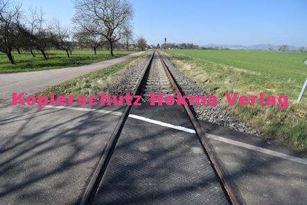 Barbelroth (Pfalz) Eisenbahn - Barbelroth Bahnübergang 1335 - Jahnstr./Sportplatz