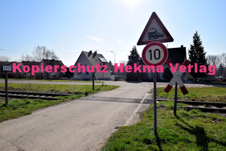 Barbelroth (Pfalz) Eisenbahn - Barbelroth Bahnübergang 1337 - Friedhofstr./Friedhof