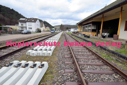 Dahn - Wieslauterbahn - Bahnhaltepunkt Bahnsteig Gleise
