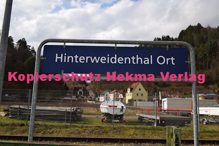 Hinterweidenthal Ort - Wieslauterbahn - Bahnhaltepunkt Bahnhofsschild