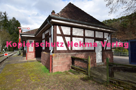 Hinterweidenthal Ort - Wieslauterbahn - Bahnhaltepunkt Bahnhofsgebäude