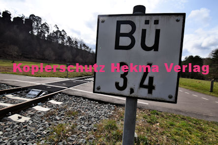 Hinterweidenthal Eisenbahn - Hinterweidenthal Bahnübergang BÜ 3,4 - Planetenweg