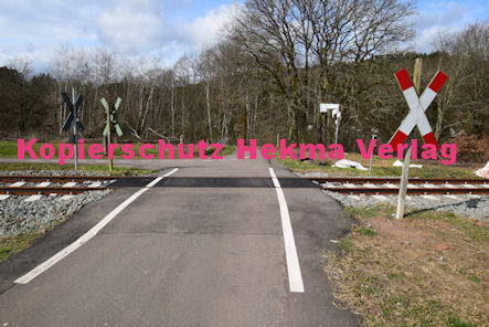 Hinterweidenthal Eisenbahn - Hinterweidenthal Bahnübergang BÜ 3,4 - Planetenweg