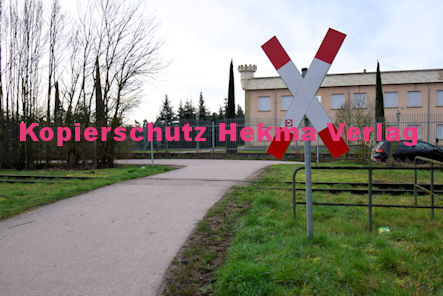 Landau Pfalz Eisenbahn - Landau Bahnübergang 1141 BÜ 22,6 - Rodenweg