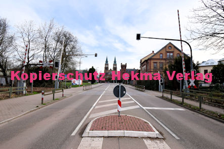 Landau Pfalz Eisenbahn - Landau Bahnübergang BÜ 26,9 - Schloßstraße