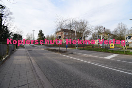 Landau Pfalz Eisenbahn - Landau Bahnübergang BÜ 26,6 - Weißenburger Straße