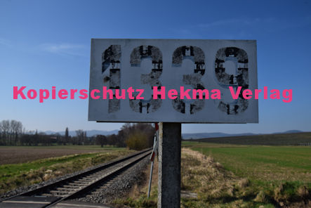 Oberhausen (Pfalz) Eisenbahn - Oberhausen Bahnübergang 1339 - An den Hofäckern/Jubiläumsbank