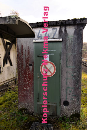 Rinnthal Eisenbahn - Rinnthal Bahnübergang 447 BÜ 43,258 - Bahnhofstraße