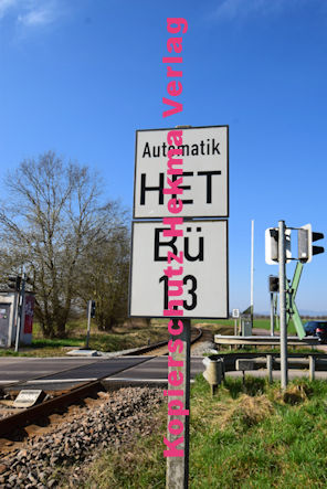 Winden (Pfalz) Eisenbahn - Winden K 12 - Bahnübergang BÜ 1,3 Steinweilerer Str.