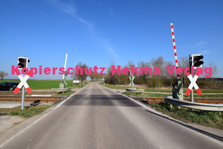 Winden (Pfalz) Eisenbahn - Winden K 12 - Bahnübergang BÜ 1,3 Steinweilerer Str.