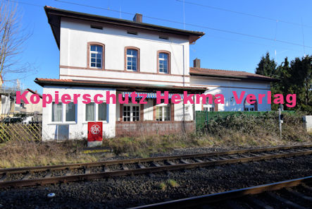 Berghausen (Pfalz) Eisenbahn - Bahnhaltepunkt Berghausen - Bahnhofsgebäude