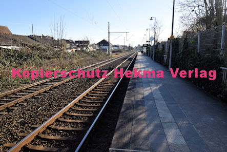 Berghausen (Pfalz) Eisenbahn - Bahnhaltepunkt Berghausen - Bahnsteig