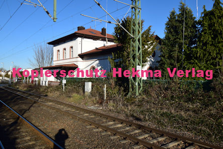 Berghausen (Pfalz) Eisenbahn - Bahnhaltepunkt Berghausen - Bahnsteig